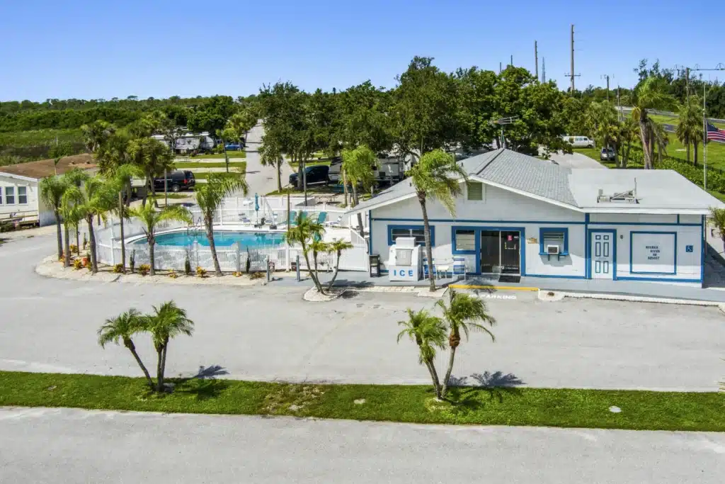 rv park on Myakka River